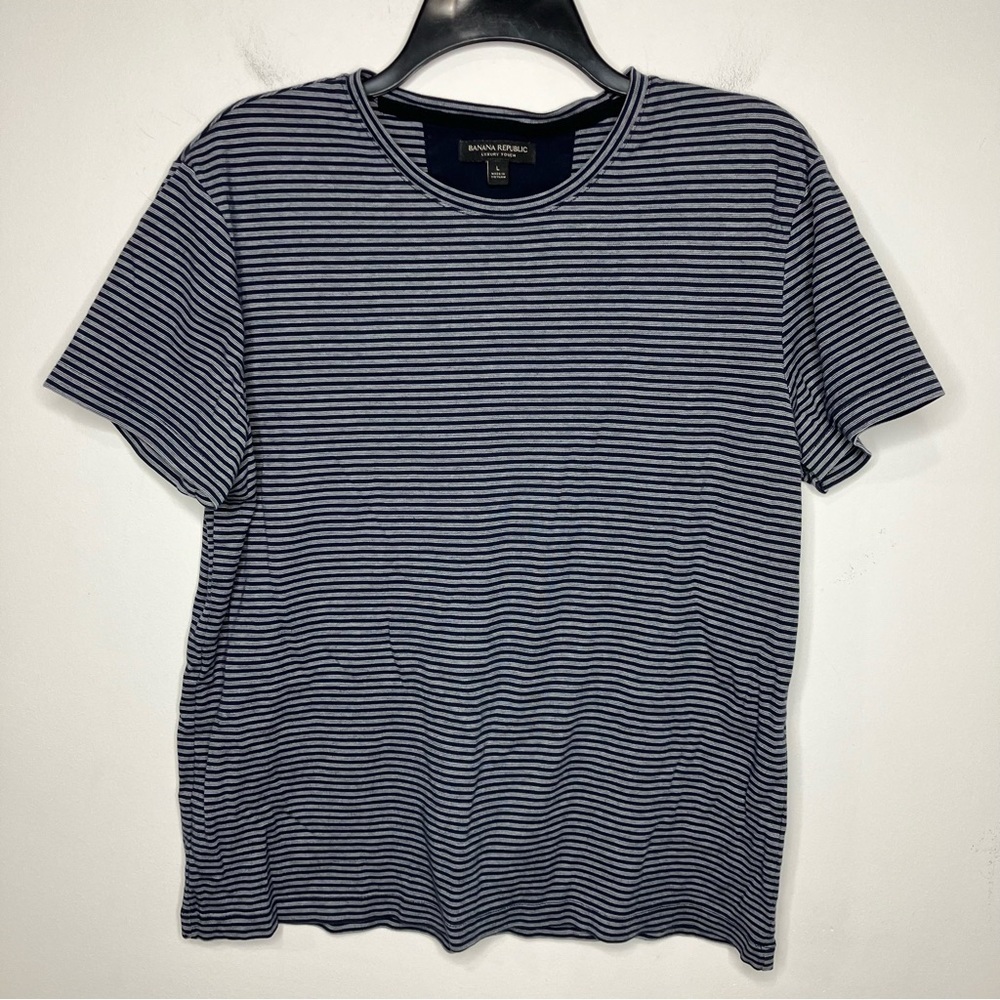Banana Republic luxury touch striped tee size large